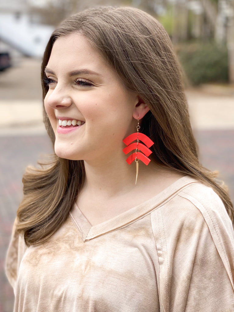 Chic'd Out Fan Earring: Coral